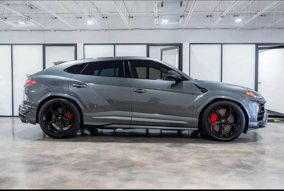 2020 Lamborghini Urus - Image 2 of 8