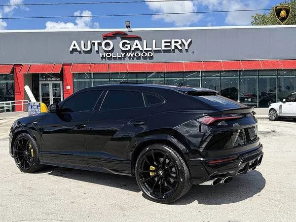 2020 Lamborghini Urus - Image 2 of 14