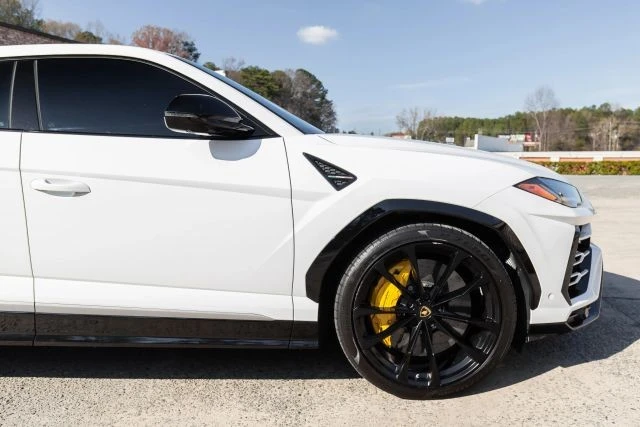 2020 Lamborghini Urus - Image 9 of 21