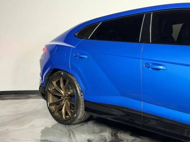 2020 Lamborghini Urus - Image 17 of 21