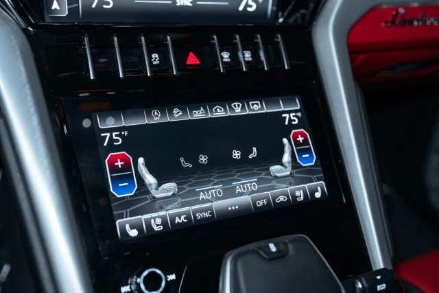 2020 Lamborghini Urus - Image 16 of 21
