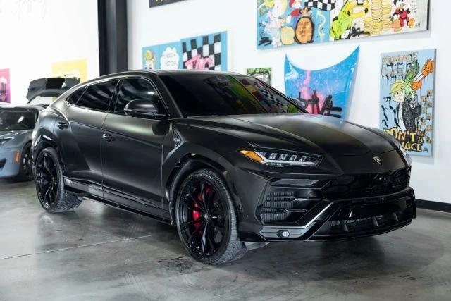 2020 Lamborghini Urus - Image 2 of 21