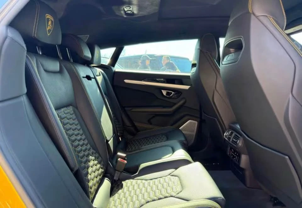 2020 Lamborghini Urus - Image 10 of 10