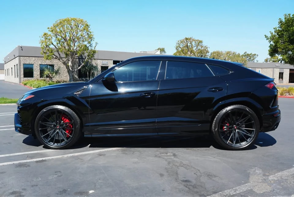 2020 Lamborghini Urus - Image 9 of 20