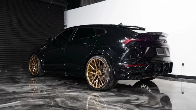 2020 Lamborghini Urus - Image 13 of 21