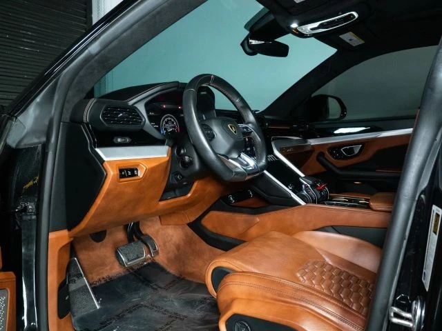 2020 Lamborghini Urus - Image 20 of 21