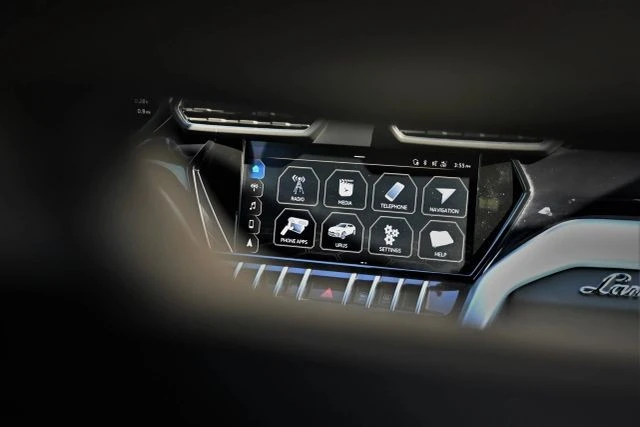 2020 Lamborghini Urus - Image 14 of 29
