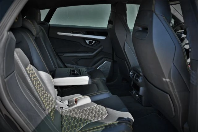 2020 Lamborghini Urus - Image 25 of 29