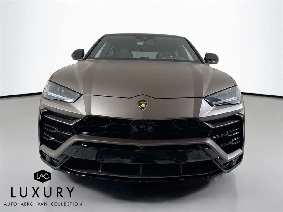 2020 Lamborghini Urus - Image 10 of 12