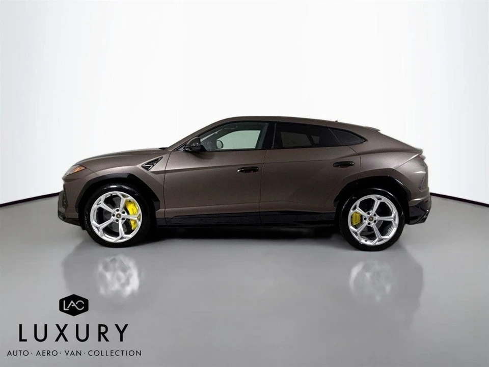 2020 Lamborghini Urus - Image 8 of 12