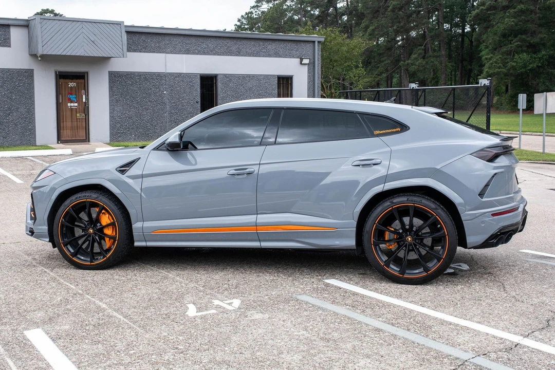 2020 Lamborghini Urus - Image 6 of 31