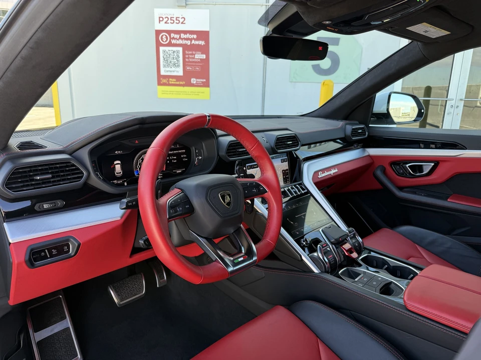2020 Lamborghini Urus - Image 2 of 2