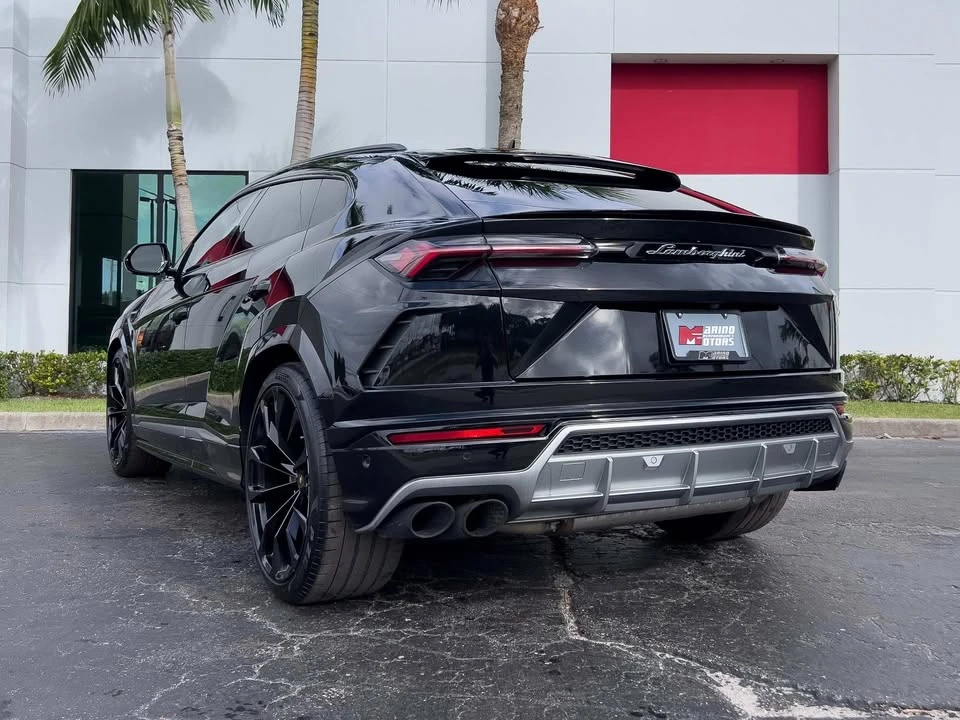 2020 Lamborghini Urus - Image 8 of 16