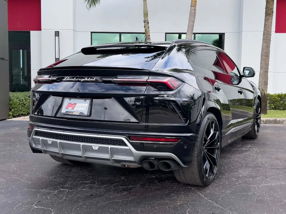 2020 Lamborghini Urus - Image 10 of 16