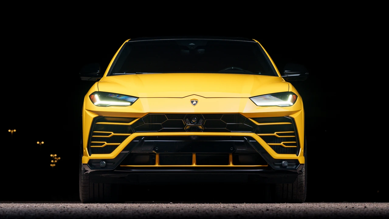 2020 Lamborghini Urus - Image 13 of 31