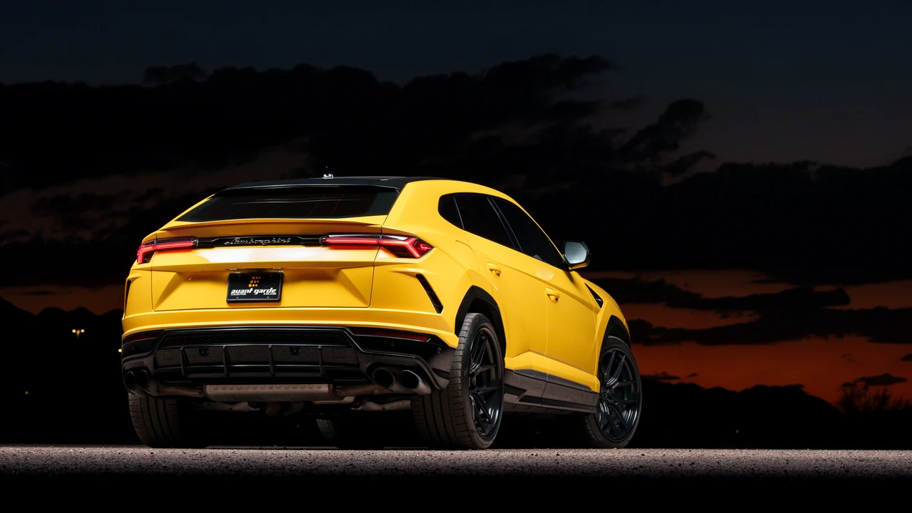 2020 Lamborghini Urus - Image 18 of 31
