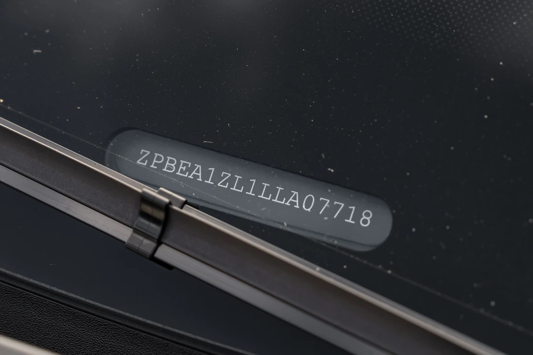 2020 Lamborghini Urus - Image 28 of 31