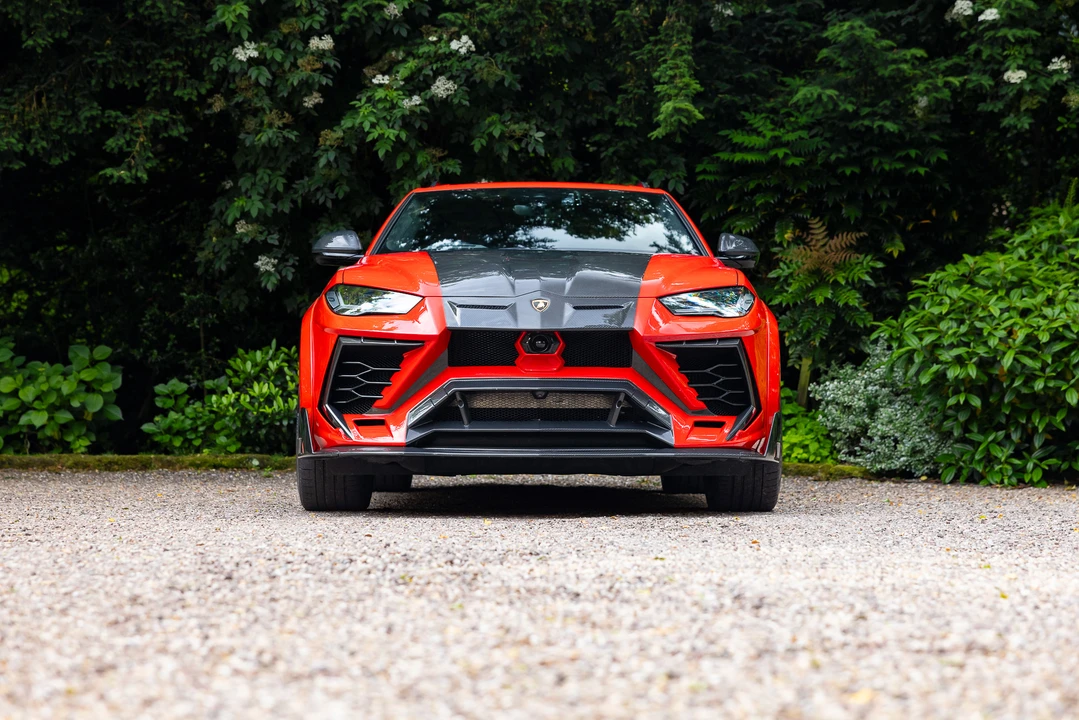 2020 Lamborghini Urus - Image 2 of 31