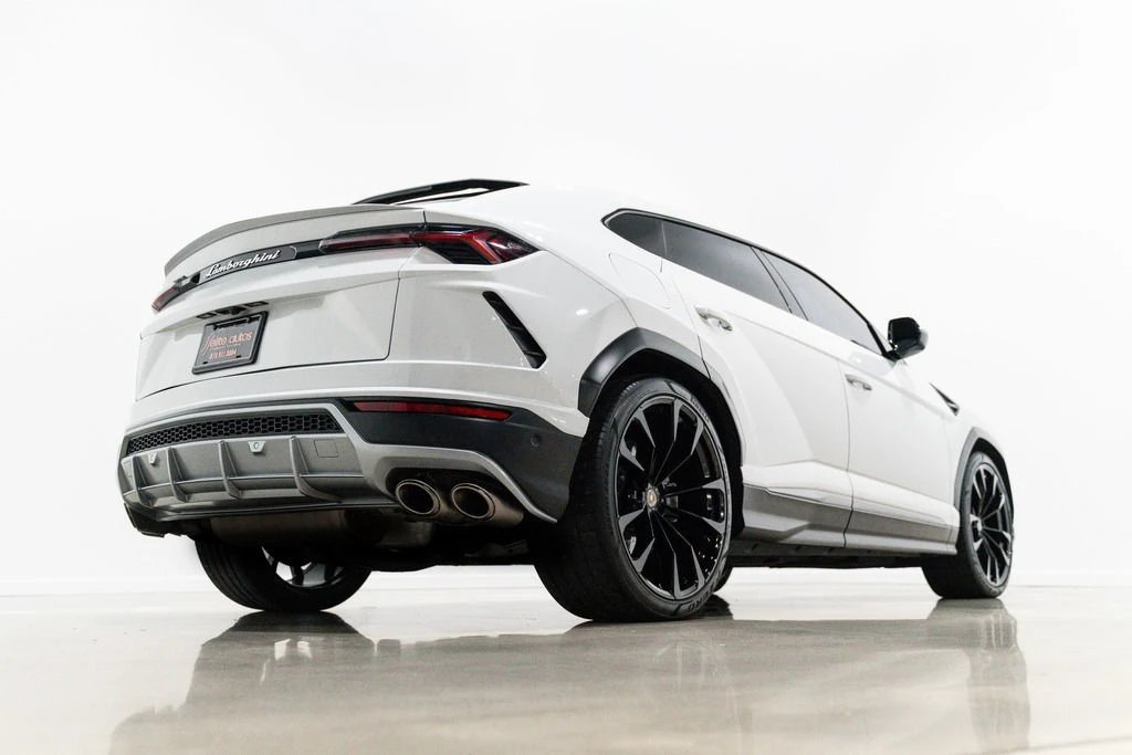 2020 Lamborghini Urus - Image 2 of 21