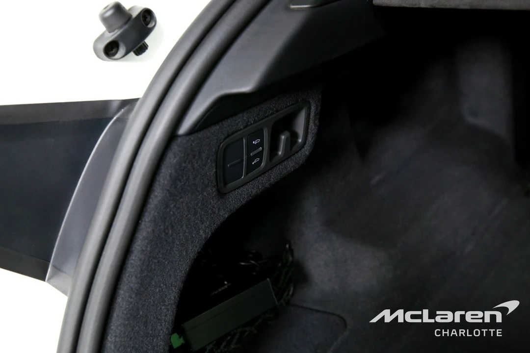 2020 Lamborghini Urus - Image 22 of 31