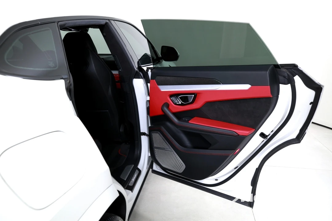 2020 Lamborghini Urus - Image 24 of 31