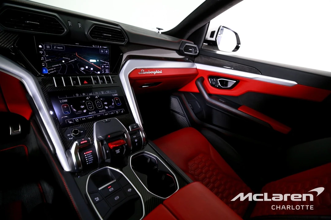 2020 Lamborghini Urus - Image 15 of 31