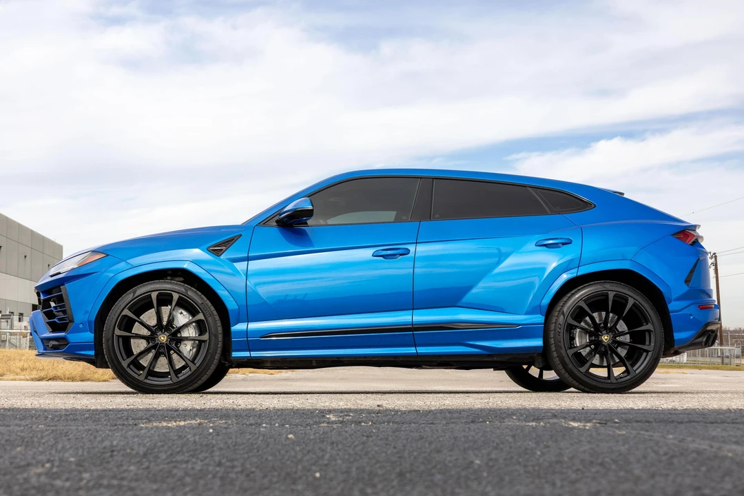 2020 Lamborghini Urus - Image 3 of 31