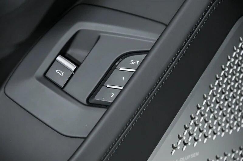 2020 Lamborghini Urus - Image 19 of 21