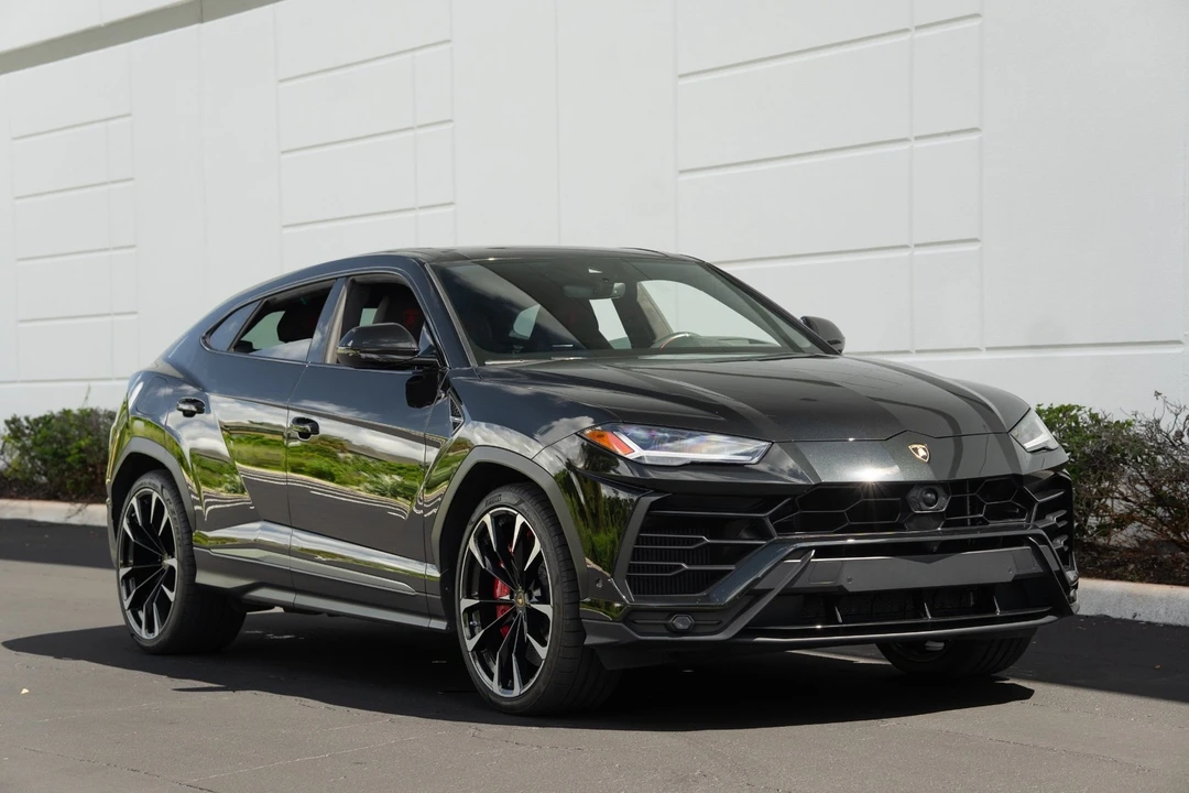 2020 Lamborghini Urus - Image 2 of 12