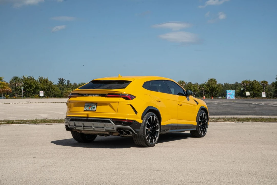 2020 Lamborghini Urus - Image 5 of 14
