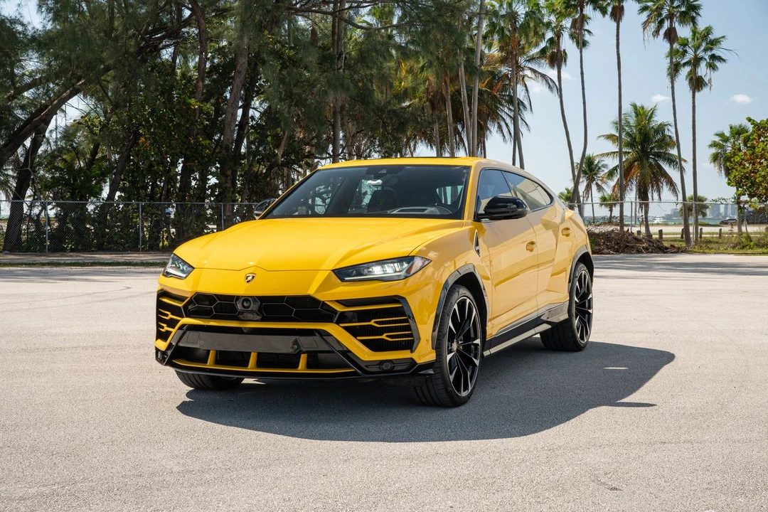 2020 Lamborghini Urus - Image 8 of 14