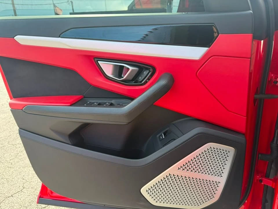 2020 Lamborghini Urus - Image 12 of 13