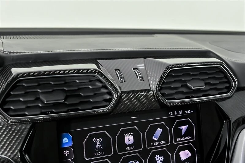 2020 Lamborghini Urus - Image 30 of 31