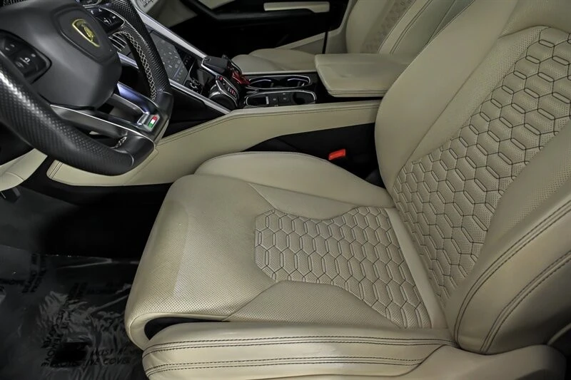 2020 Lamborghini Urus - Image 17 of 31