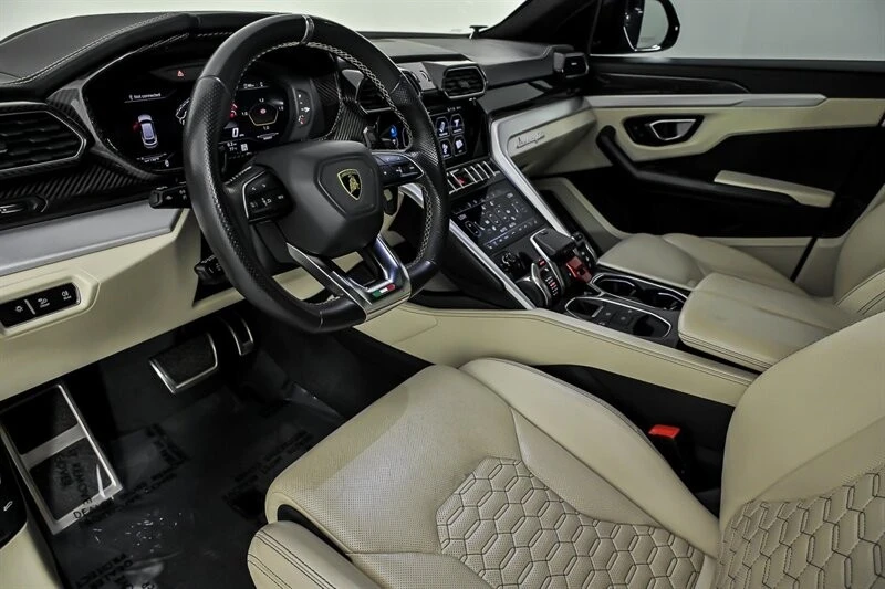 2020 Lamborghini Urus - Image 16 of 31