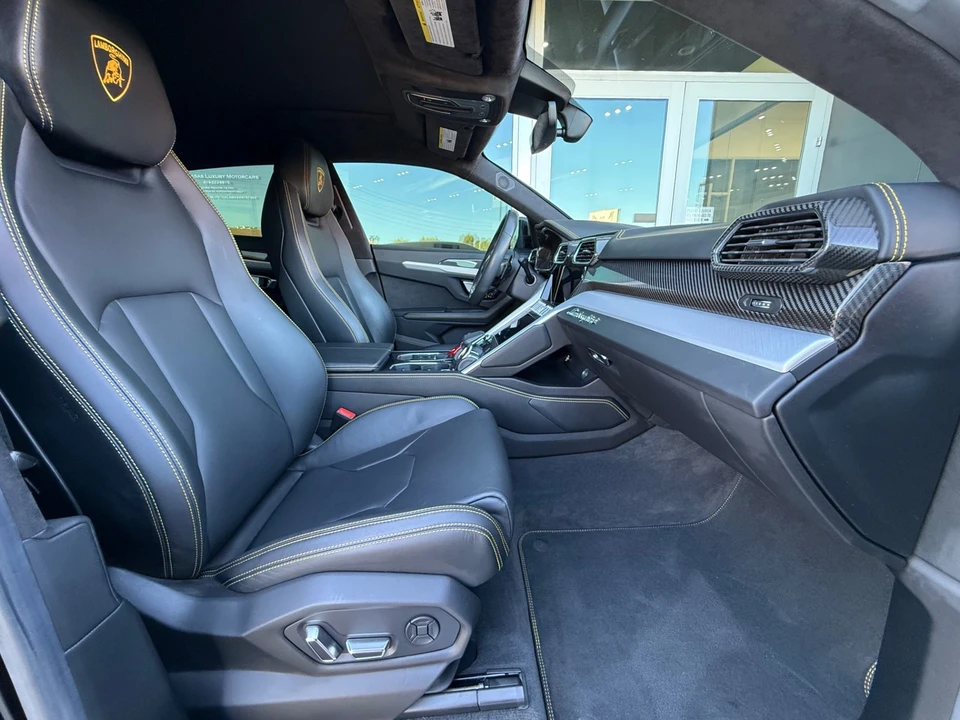 2020 Lamborghini Urus - Image 22 of 31