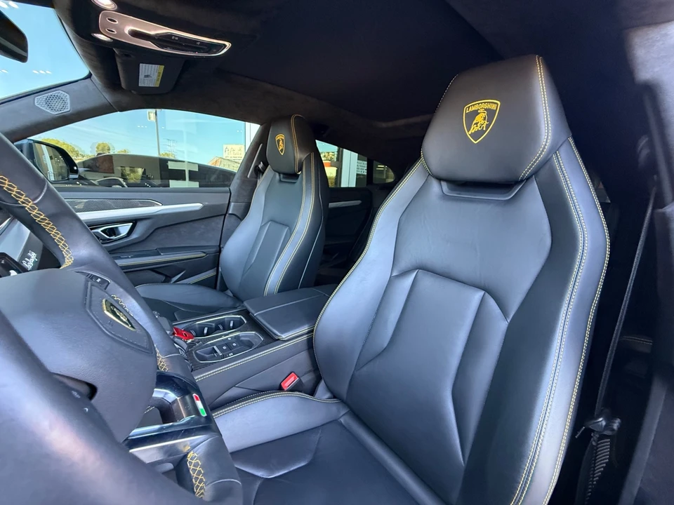 2020 Lamborghini Urus - Image 30 of 31