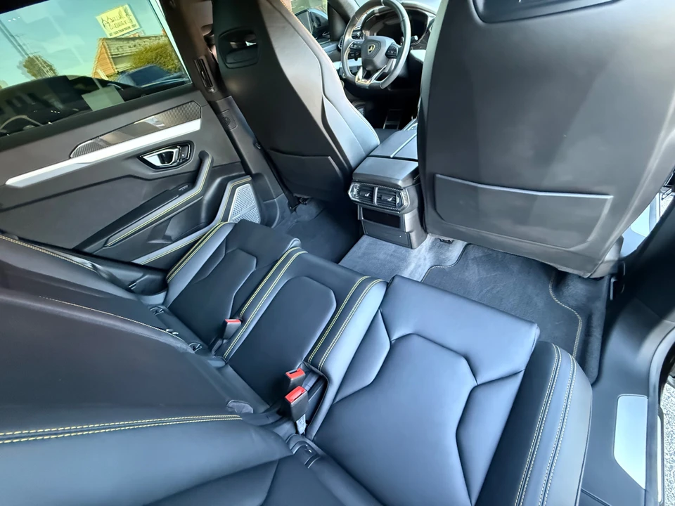 2020 Lamborghini Urus - Image 26 of 31