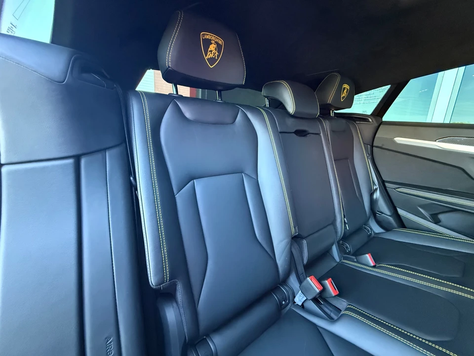 2020 Lamborghini Urus - Image 27 of 31