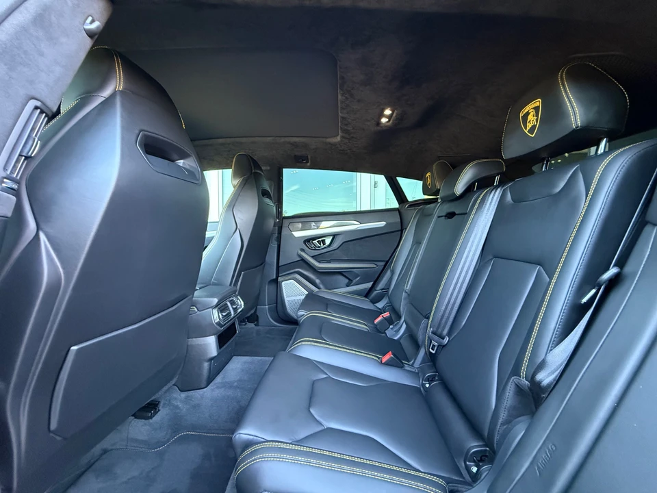 2020 Lamborghini Urus - Image 31 of 31