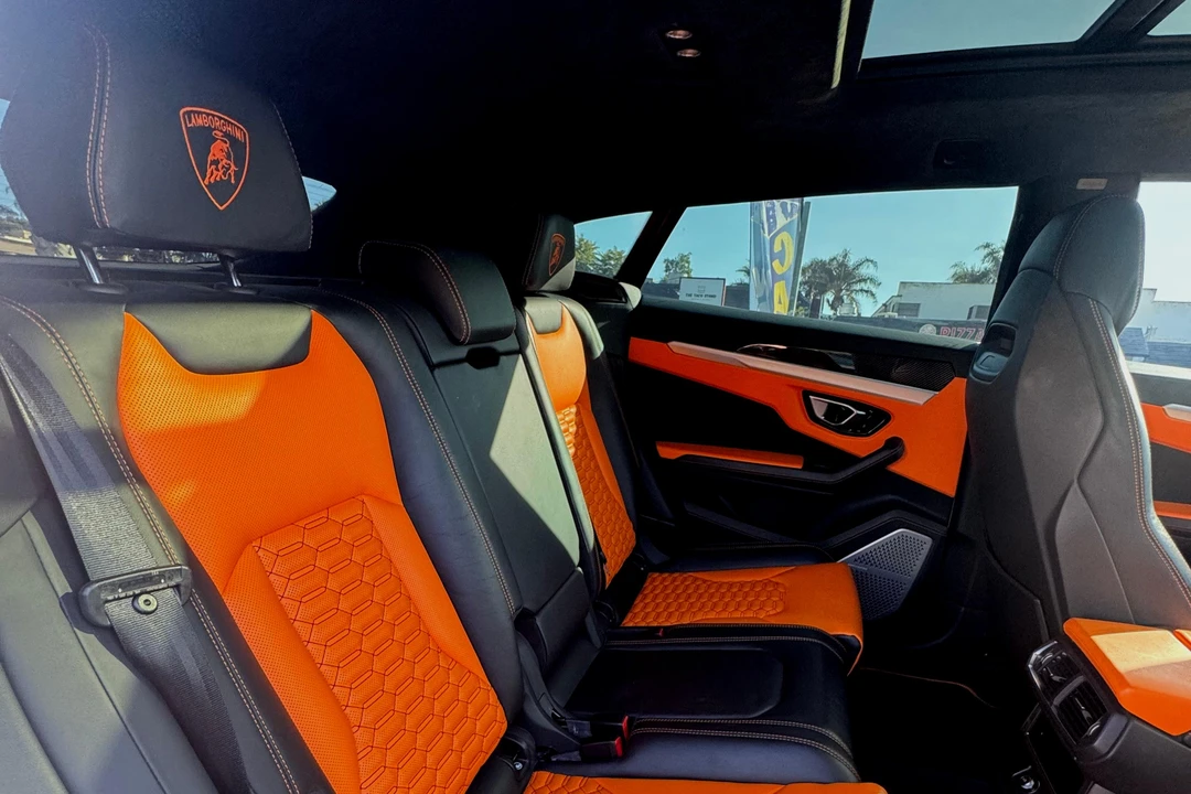 2020 Lamborghini Urus - Image 21 of 31