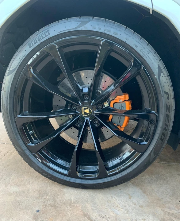 2020 Lamborghini Urus - Image 17 of 31