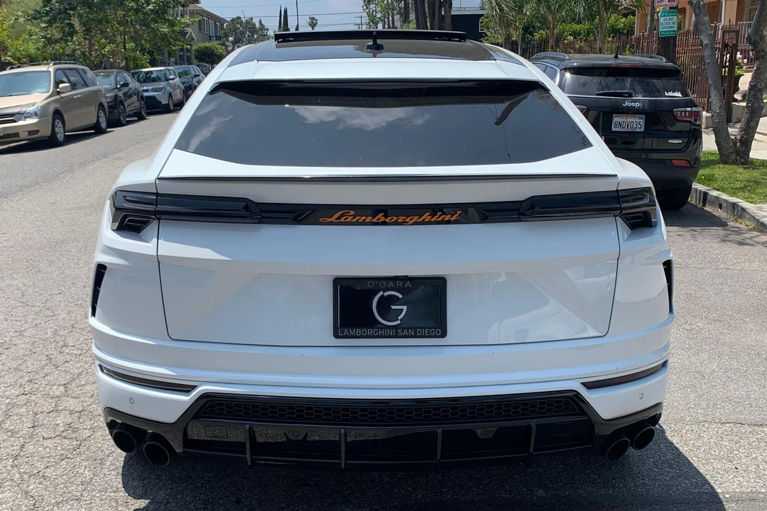 2020 Lamborghini Urus - Image 5 of 31