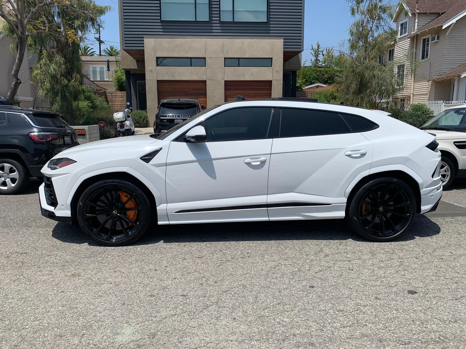 2020 Lamborghini Urus - Image 8 of 31