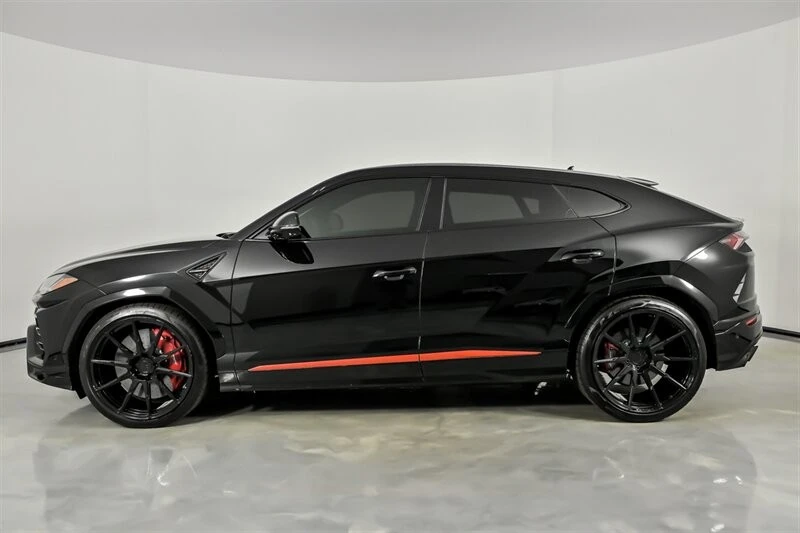 2020 Lamborghini Urus - Image 8 of 21