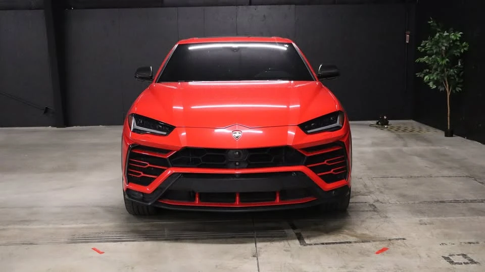 2020 Lamborghini Urus - Image 2 of 20