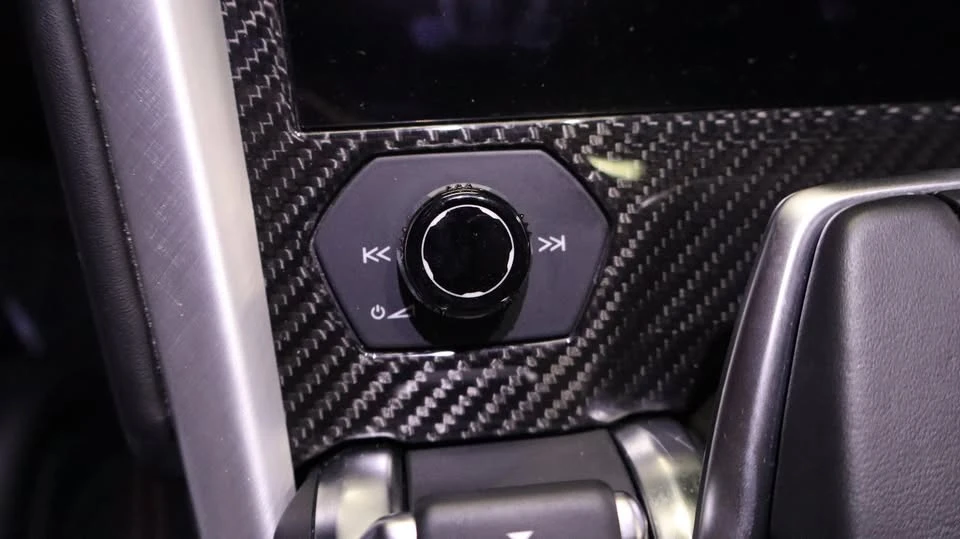 2020 Lamborghini Urus - Image 12 of 20