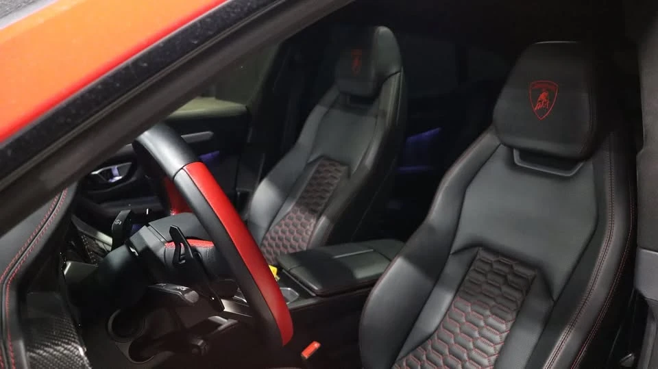 2020 Lamborghini Urus - Image 8 of 20
