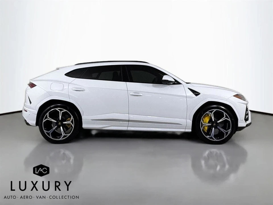 2020 Lamborghini Urus - Image 3 of 12