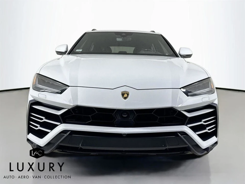 2020 Lamborghini Urus - Image 10 of 12